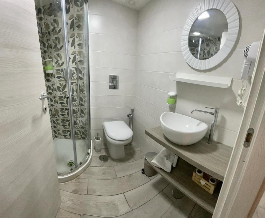 Valentine'S House Bed & Breakfast Napoli Ngoại thất bức ảnh